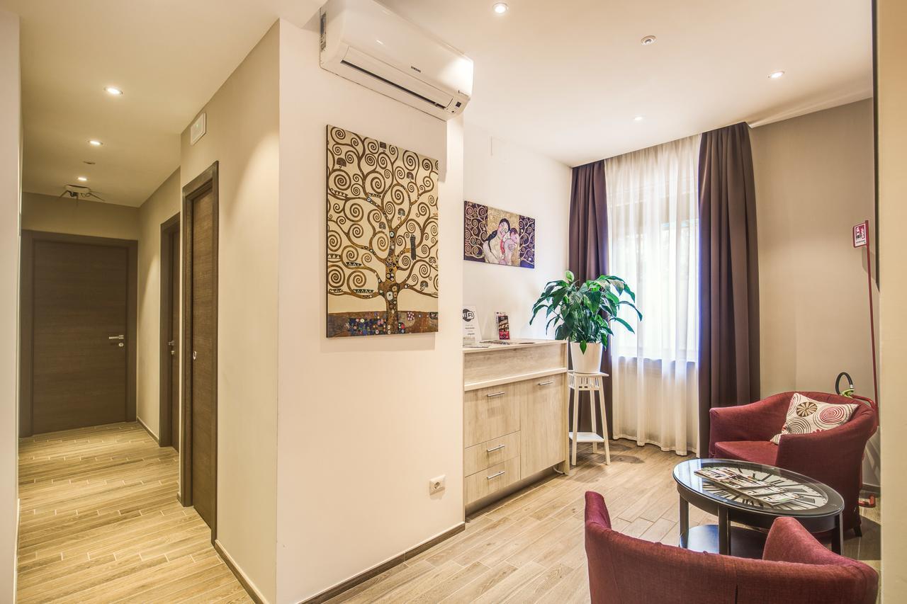 House Garden Hotel Рим Екстериор снимка
